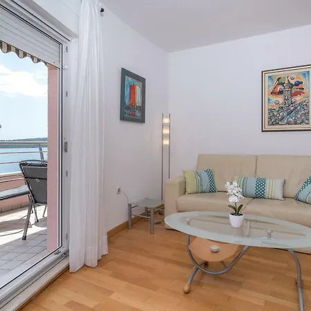 Apartment Sea View